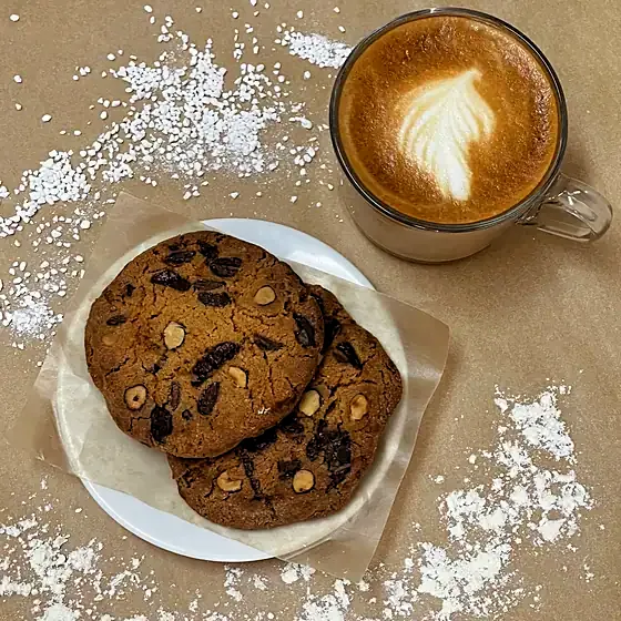 Chocolate chip- och hasselnötscookies